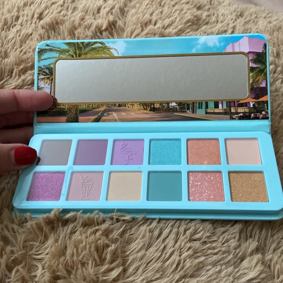 🆕 essence welcome to Miami eyeshadow palette - Picture 3 of 5